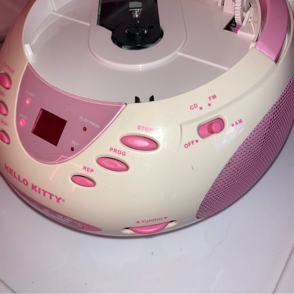 Vintage Hello Kitty CD Player - Picture 5 of 6